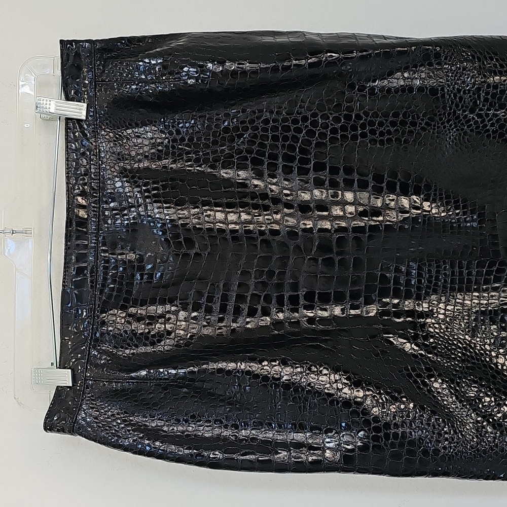 Genny black leather crocodile texture fully lined Size M Vintage - Picture 2 of 11